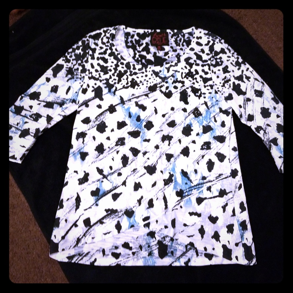 Womens tops
